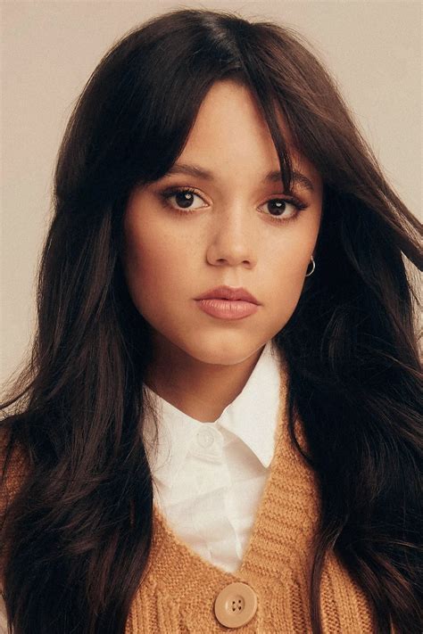 jenna ortega bra size|Jenna Ortega: Age, Height, Parents, Siblings, Career, Movies